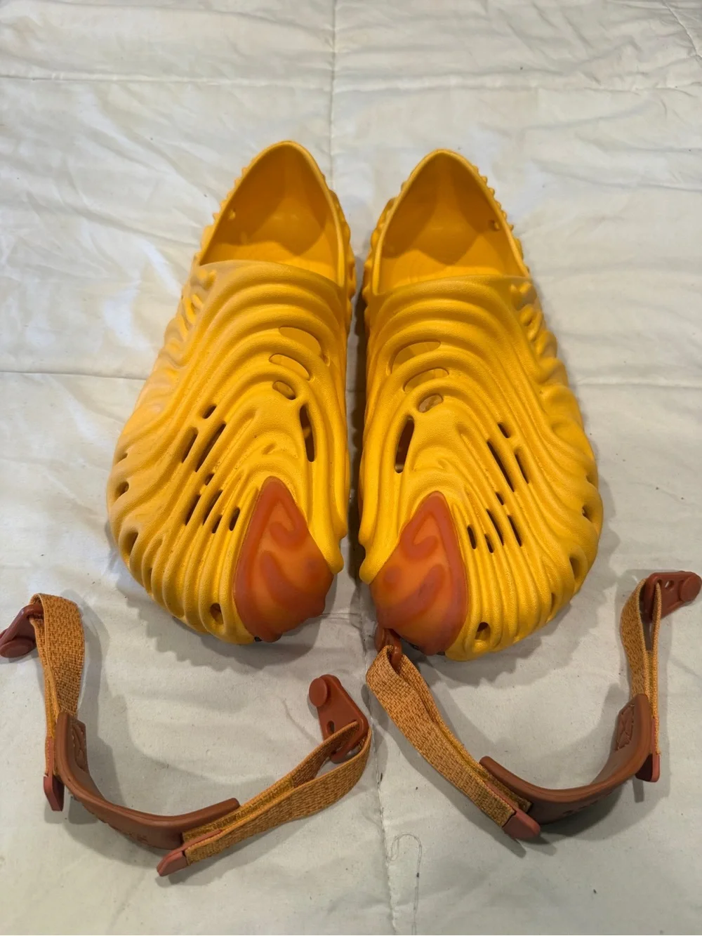 Men’s Salehe Bembury Croc’s Lightweight Slip-On Foam Clogs in Bright (Cobbler)